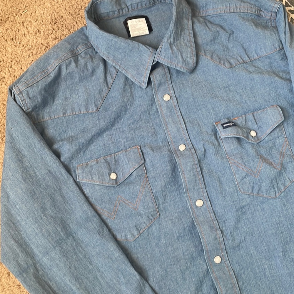 SOLD Wrangler Pearl Snap - Picture 1 of 5